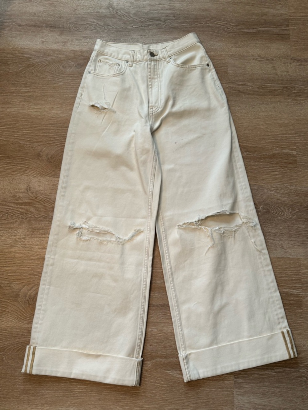 BDG Wide Leg Distressed Jeans - High Rise - Picture 2 of 7